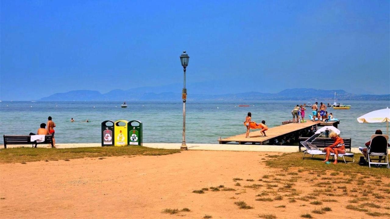 Appartamento Peschiera Пескиера дел Гарда Екстериор снимка