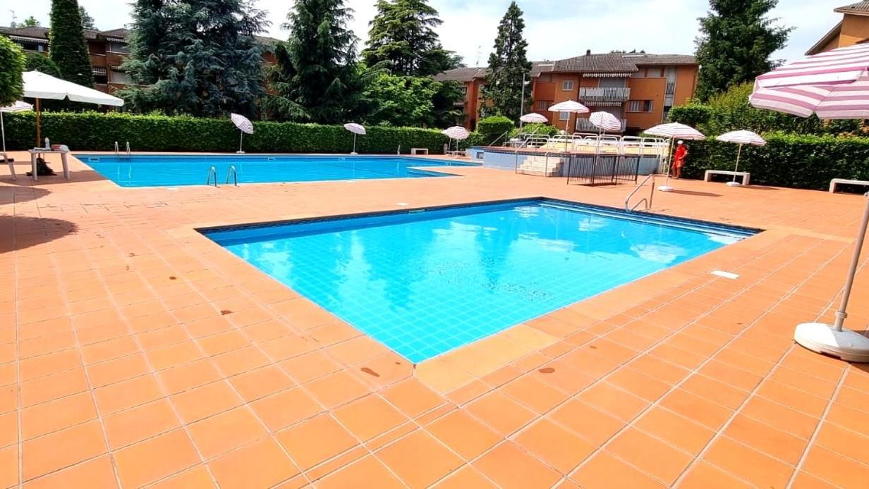 Appartamento Peschiera Пескиера дел Гарда Екстериор снимка