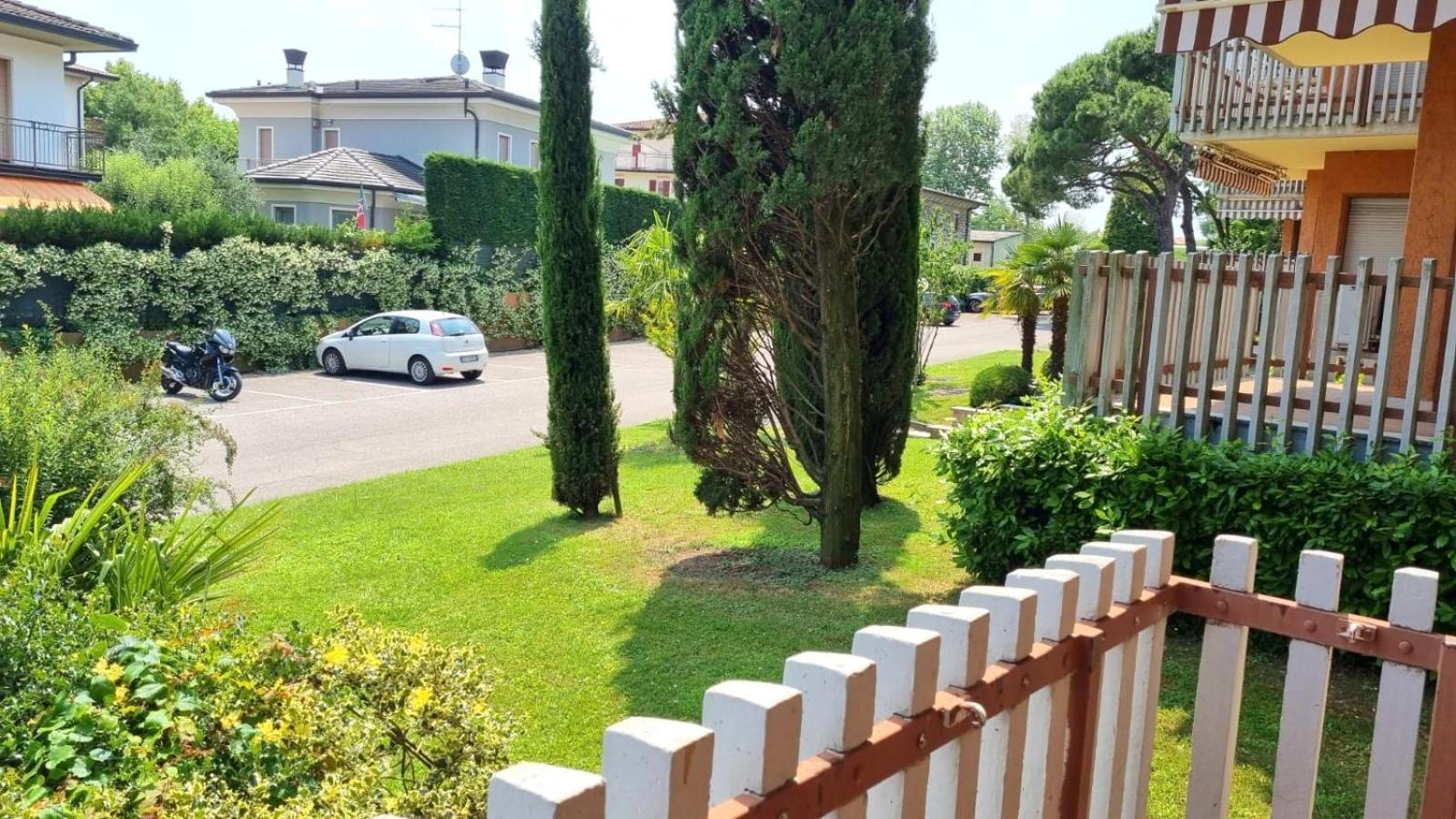 Appartamento Peschiera Пескиера дел Гарда Екстериор снимка